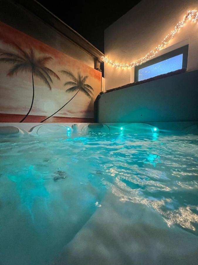 Casa Orilla! Beautiful Private Holiday Villa With Hot Tub Ла-Олива Экстерьер фото